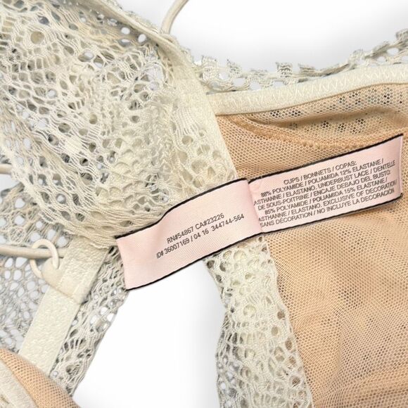 VICTORIA’S SECRET Women’s Ivory Lace Bralette Size Medium - Picture 4 of 6